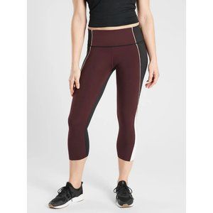 Athleta Velocity Stash Pocket Colorblock Capri Antique Burgundy Black size Small